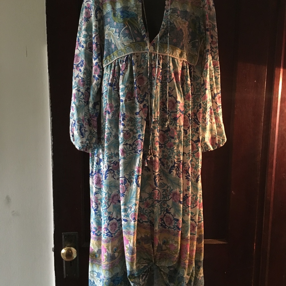 maternity dress floral and flowy size small